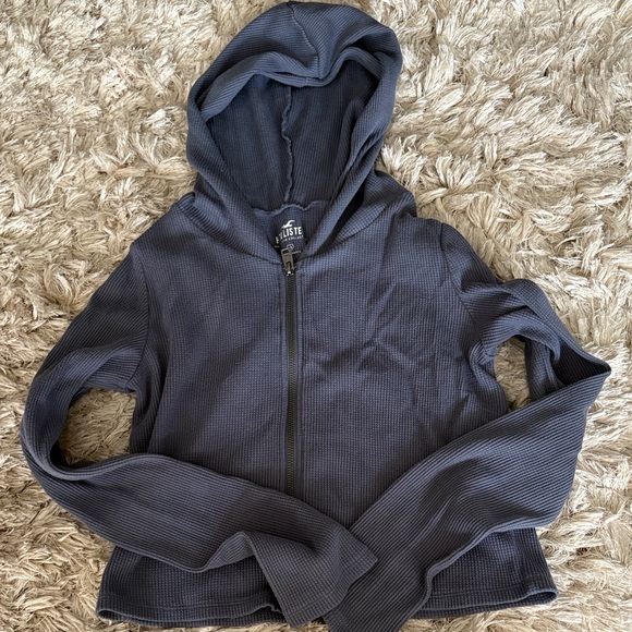 Hollister size medium cropped waffle cardigan - Picture 1 of 4